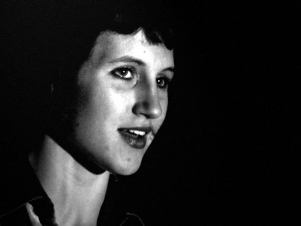 LAURA CLAUZEL comédienne