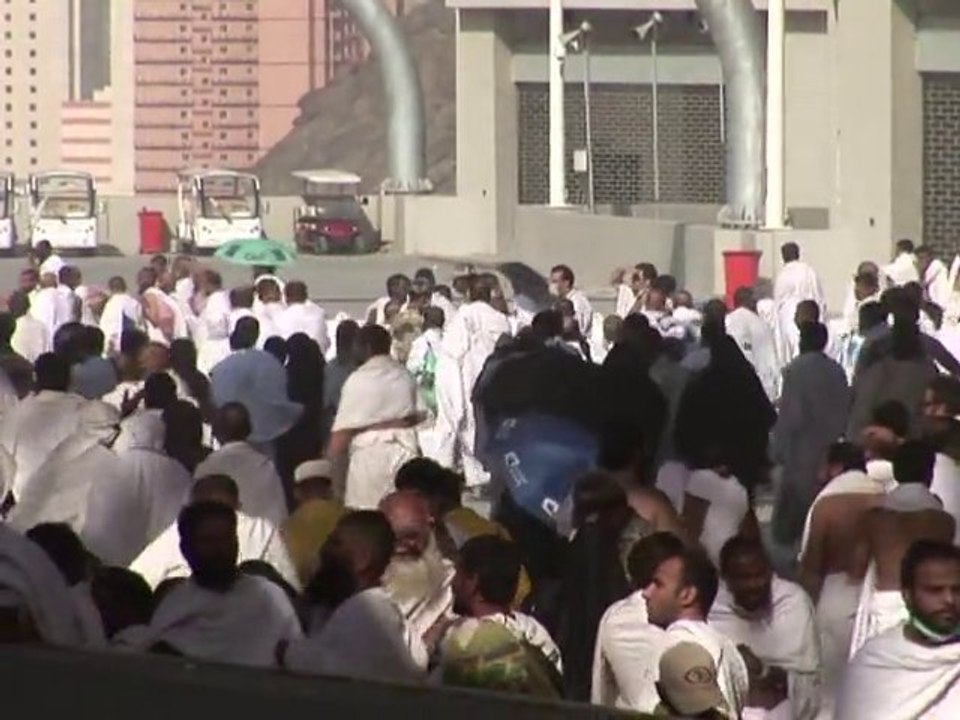 Pilgrims stone the 'devil' as Muslims celebrate...