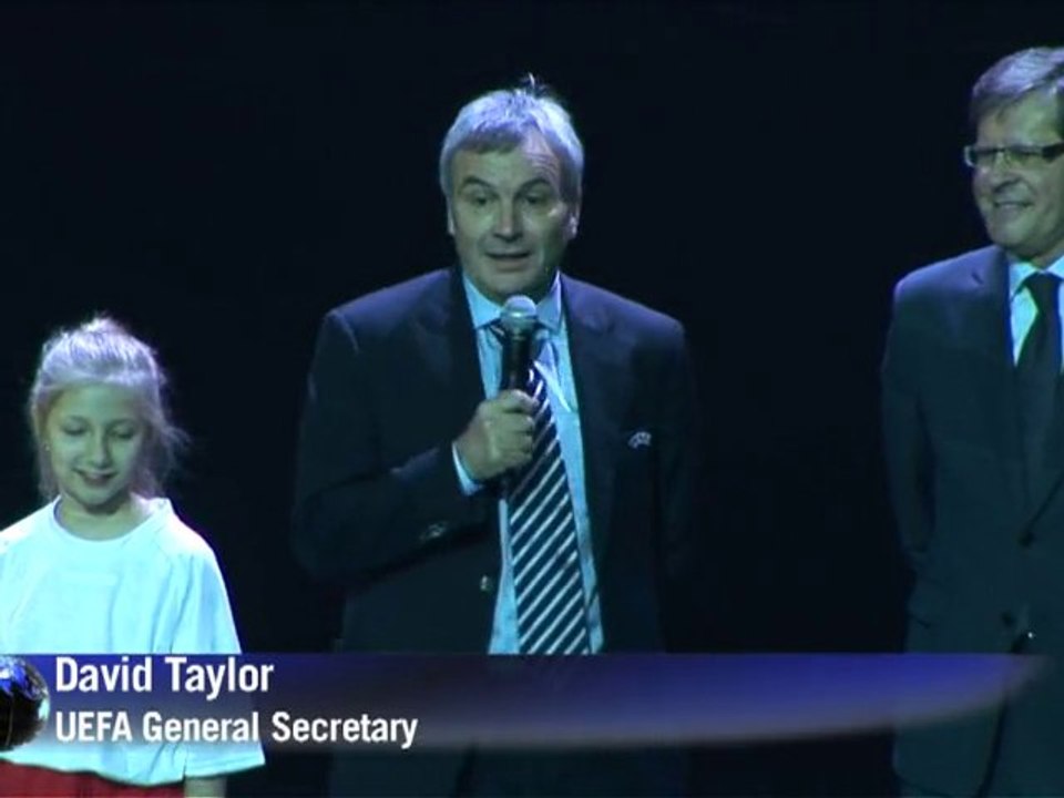 Euro-2012 mascots unveiled in Poland