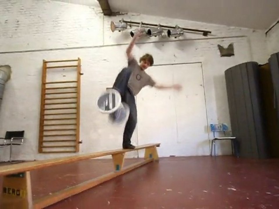 #09 R.A.W. Sessions - Salzig Sporthocker