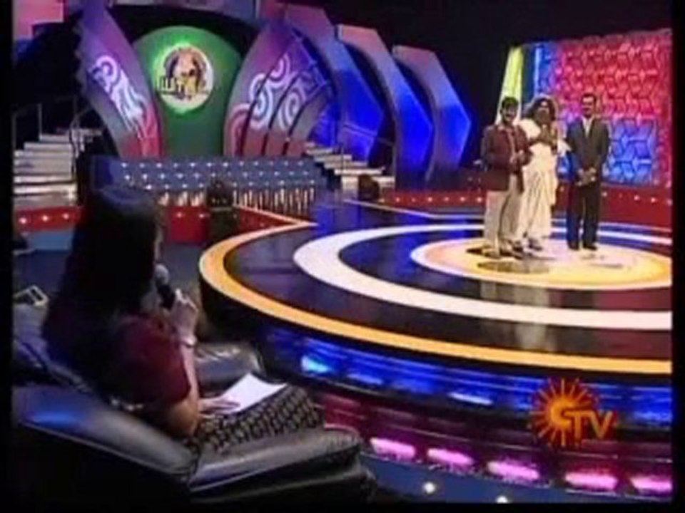 Sun_AsathaPoovathuYaaru-2010-11-07-0_1_0