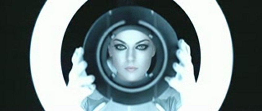 TRON Legacy - Exclusive Footage Sirens Dress Sam [VO-HD]