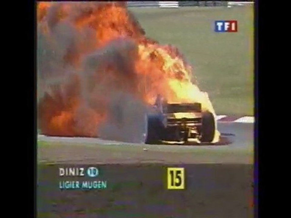Diniz en feu  au GP de F1 d'Argentine en 1996