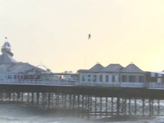 Kitesurf Jump - Brighton Pier
