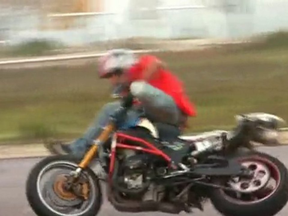 stunt, drift, acrobatics stunt riding benjamin baldini 2010