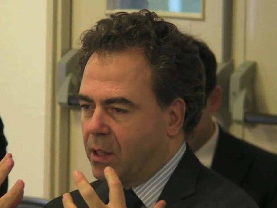 Luc Chatel visite le lycée privé Saint Nicolas - Paris 6ème