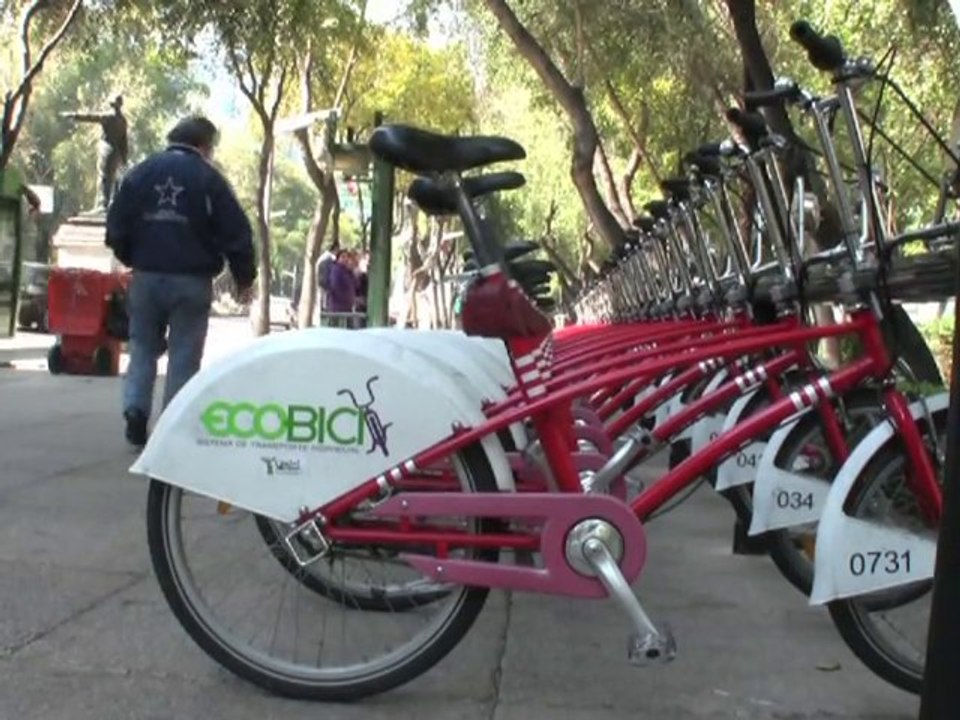 Efforts à Mexico pour enrayer la pollution