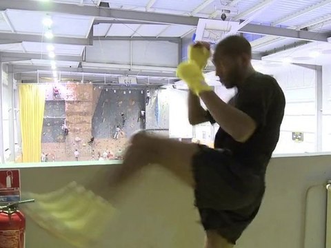 Karlito : une poigne de fer dans un gant de boxe