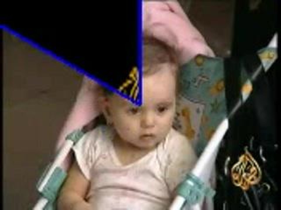 طفلتين فلسطينيتين