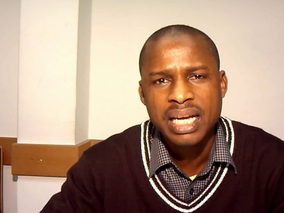 Usman Shehu: Politique en Afrique.