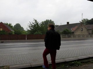 L'ado qui pense qu'ici il aurait un peu d'mal à enchaîner (By Jean-Charles Massera)