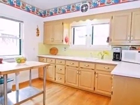 Homes for Sale - 3383 N Dousman St - Milwaukee, WI 53212 - C