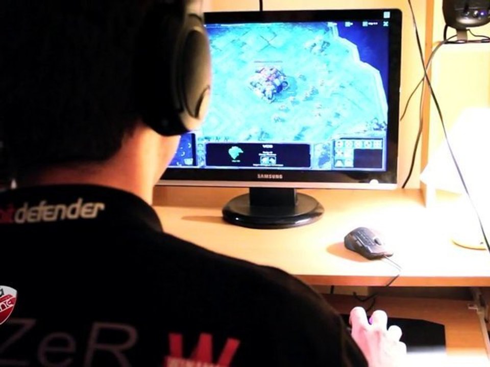 Portrait eOSL Winter '10 - *aAa*TuZeR