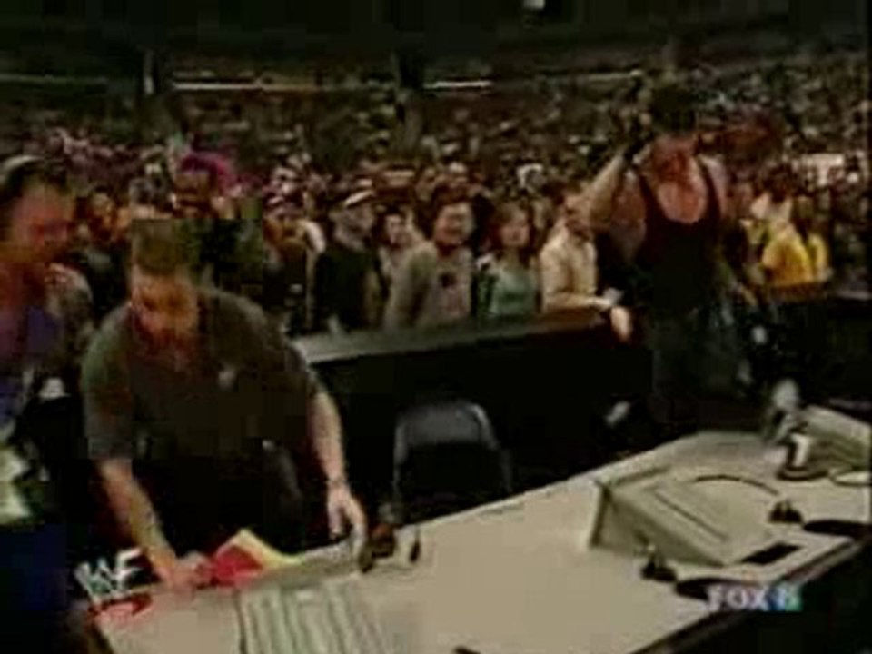 WWF Smackdown! (2001) - The Undertaker vs Matt Hardy for the Hardcore Championship - 12/20/01