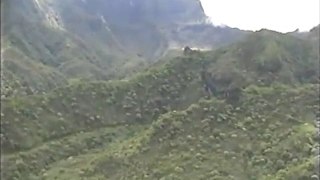 TAHITI   Survol hélicoptère de l'intérieur de l'ile
