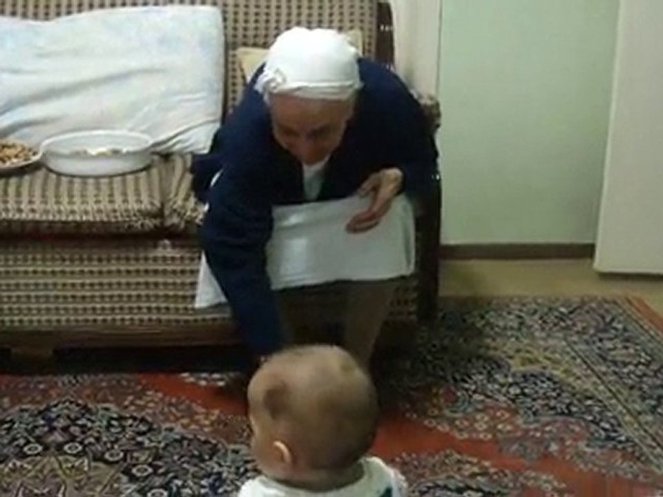 girayhan ve büyükbabanne