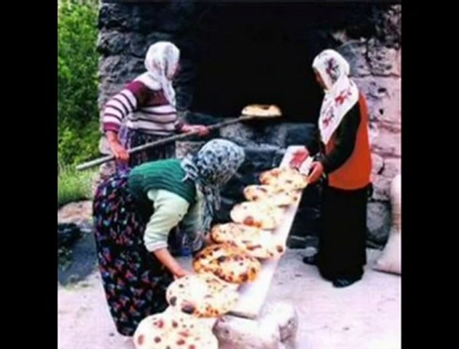 Uğur Işılak Çok şükür köylüyüm