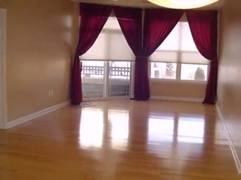 Homes for Sale - 1619 N Farwell Ave - Milwaukee, WI 53202 -