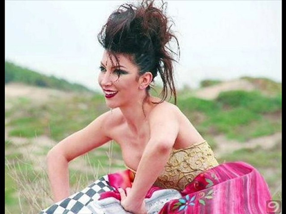 Hande Yener Bodrum