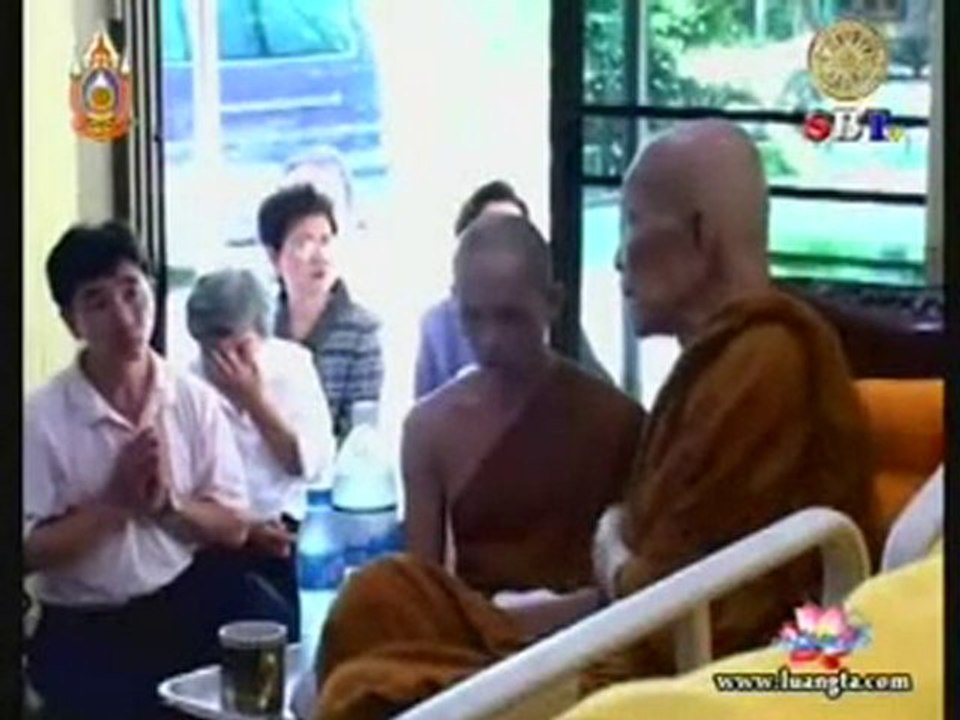 Luangta visits LP Jia Chundo1