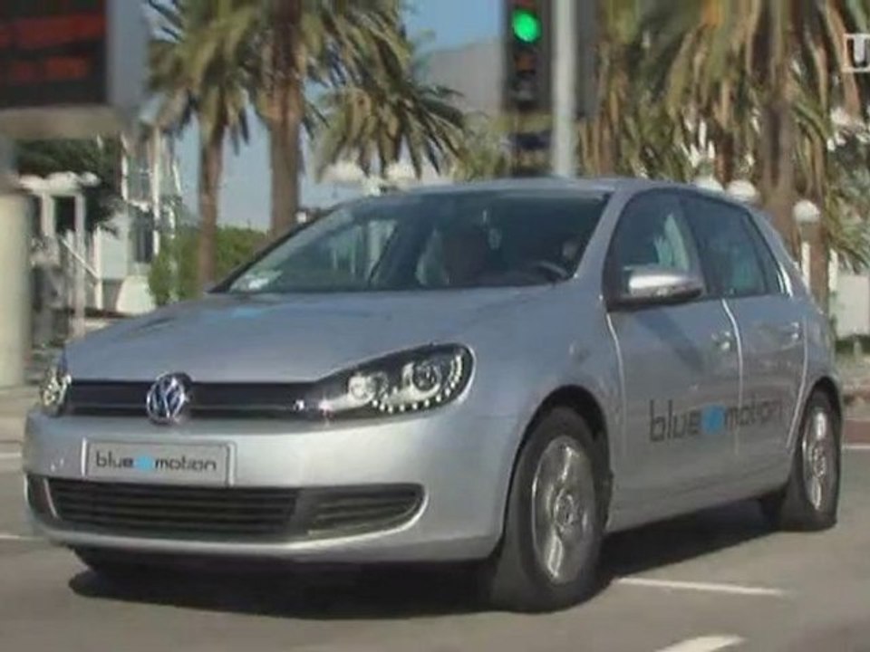 UP24.TV Der Golf blue-e-motion auf den Straßen von LA (DE)