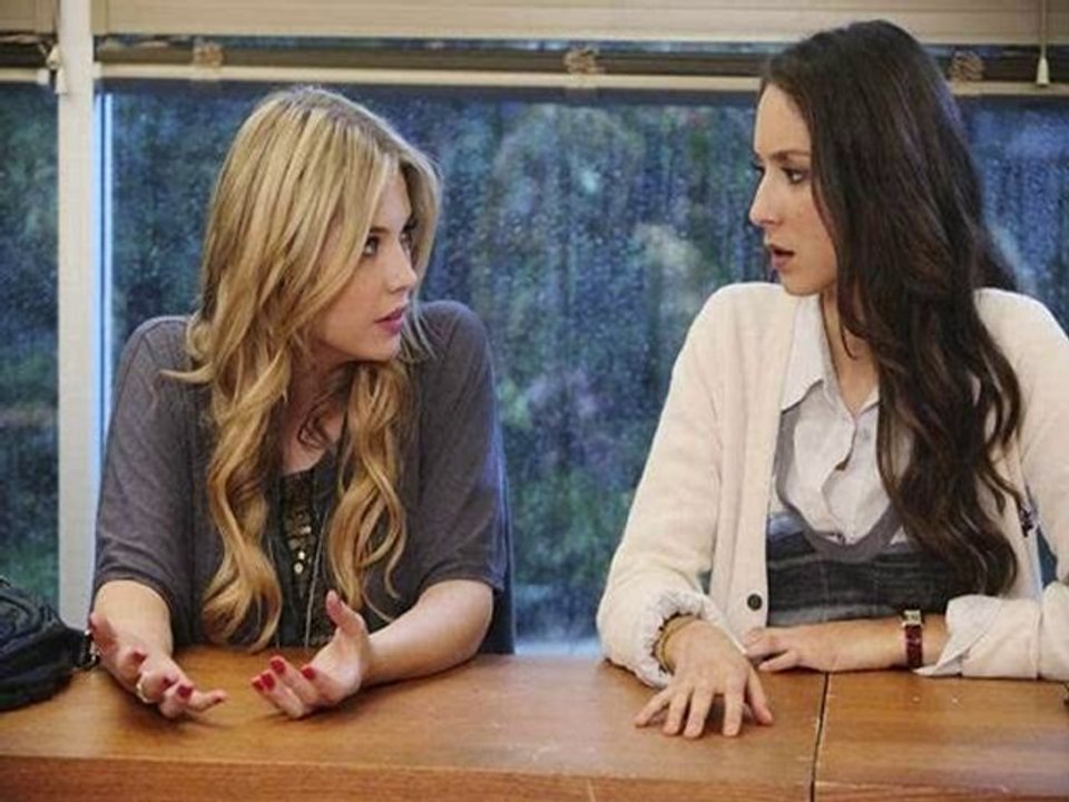 Season 1 Episode 9 - The Perfect Storm" Pretty Little Liars