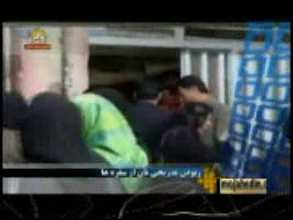 نمایش رسوای اعتراف‌گیری از زندانیان