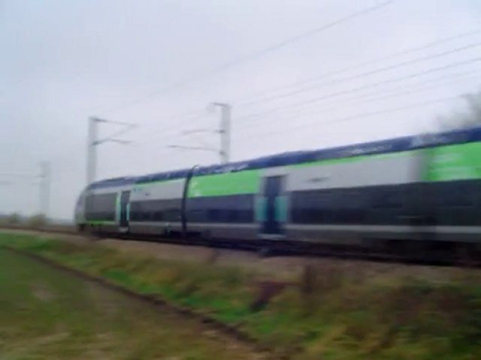 XGC ( Région Picardie) en direction de Rouen Rive Droite