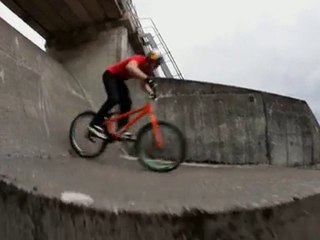 Danny MacAskill > "Way Back Home" (HQ+)