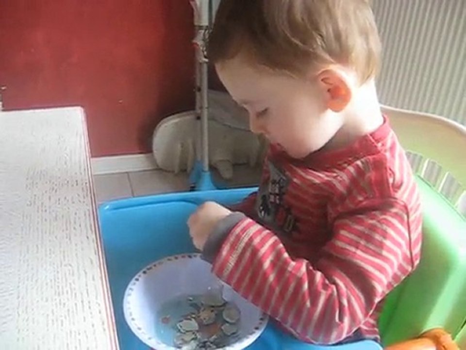 Baptiste et ses oeufs !!