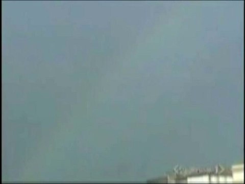 Daytime UFOs over Florence, Italy 25-Dec-2009