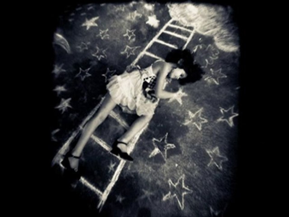 Paslı Salıncak-Esra Ezher