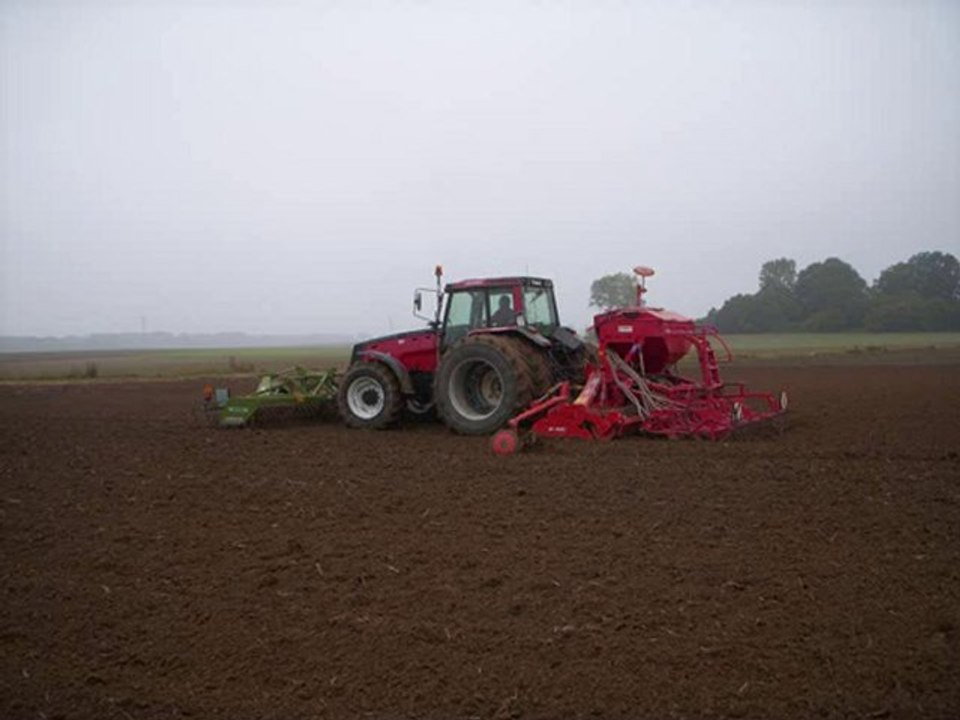 Semis de blé Valmet et Kuhn