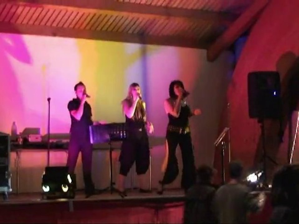 Fetes à st Brès - cover Emilie