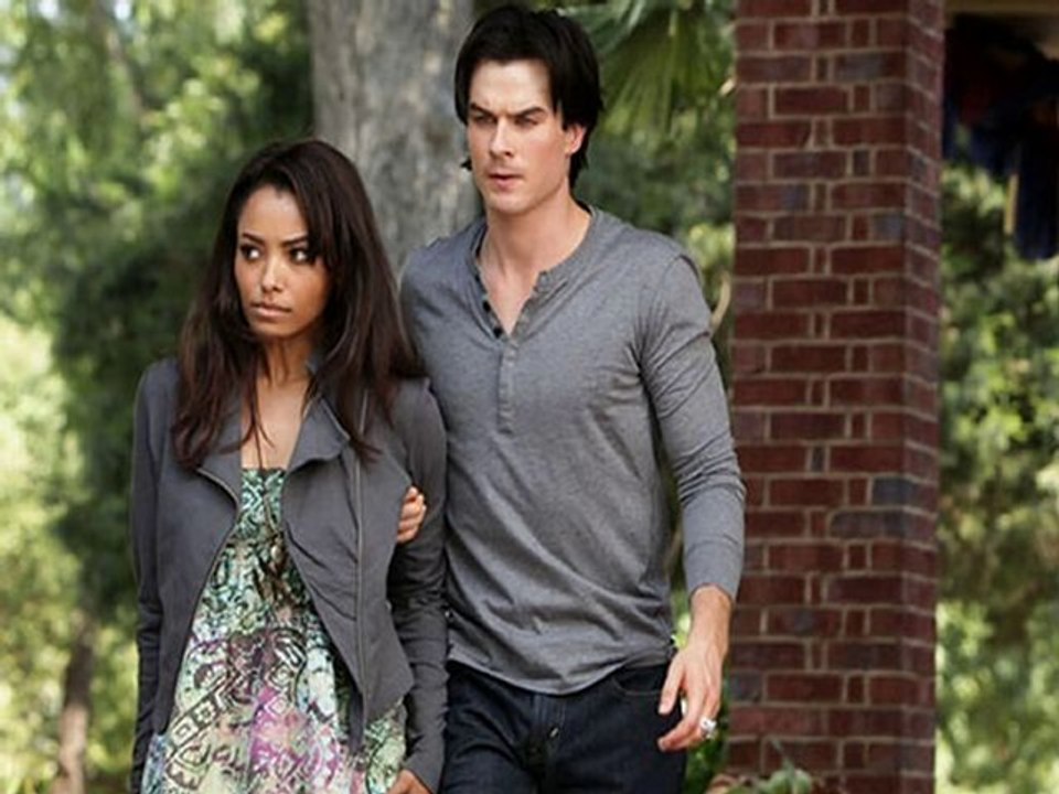 Episode 7 Season 2 - "Masquerade", Vampire Diaries