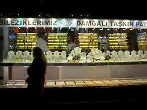KARAGÖZ KUYUMCULUK HAZNEDAR GÜNGÖREN 34 YILDIR AYNI YERDE AYNI CADDEDE HİZMETİNİZDEYİZ