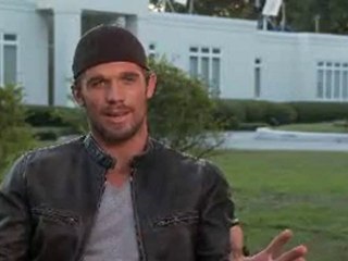 Burlesque - Cam Gigandet parle de la relation Jack / Ali (2)