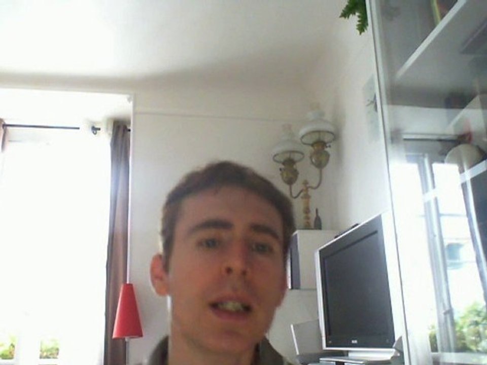 Wiwi égratigne "just because of you"