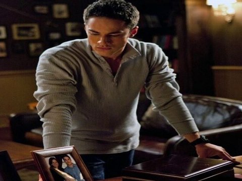 The Vampire Diaries, season 02 episode 01 - The Return