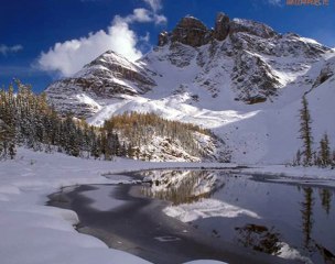 KARLAR SOYUNUR GÖZLERİNDE