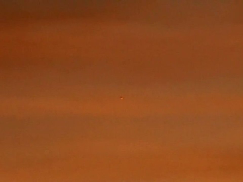 mon best of UFO 2010 sur un son de Nathan Fake