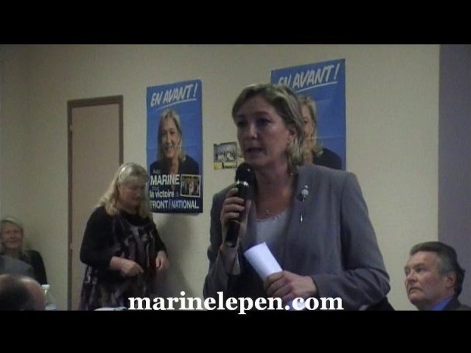 Campagne interne — Marine Le Pen à Rennes (11.11.10 - 1)