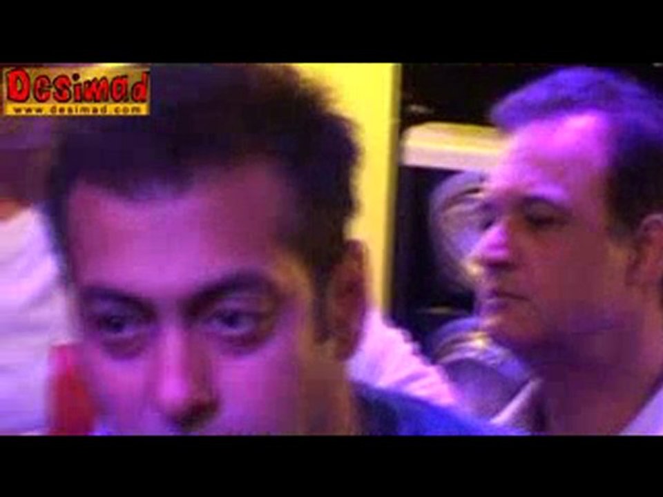 Salman's screens ex-lover Ash's Guzaarish'