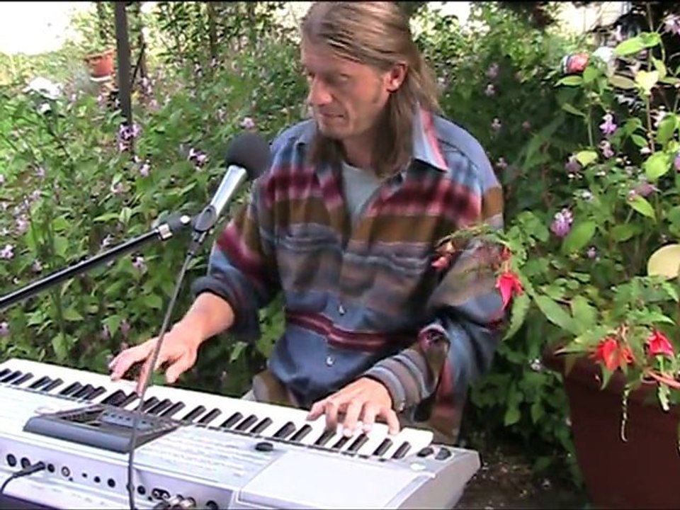 il est 5 heures paris s'eveille (reprise)