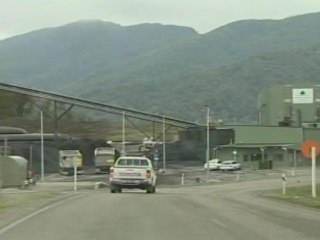 New Zealand Coal Miners Remain Trapped