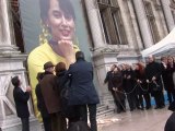 Aung San Suu Kyi libre, Itv à l'Hotel de Ville de Paris