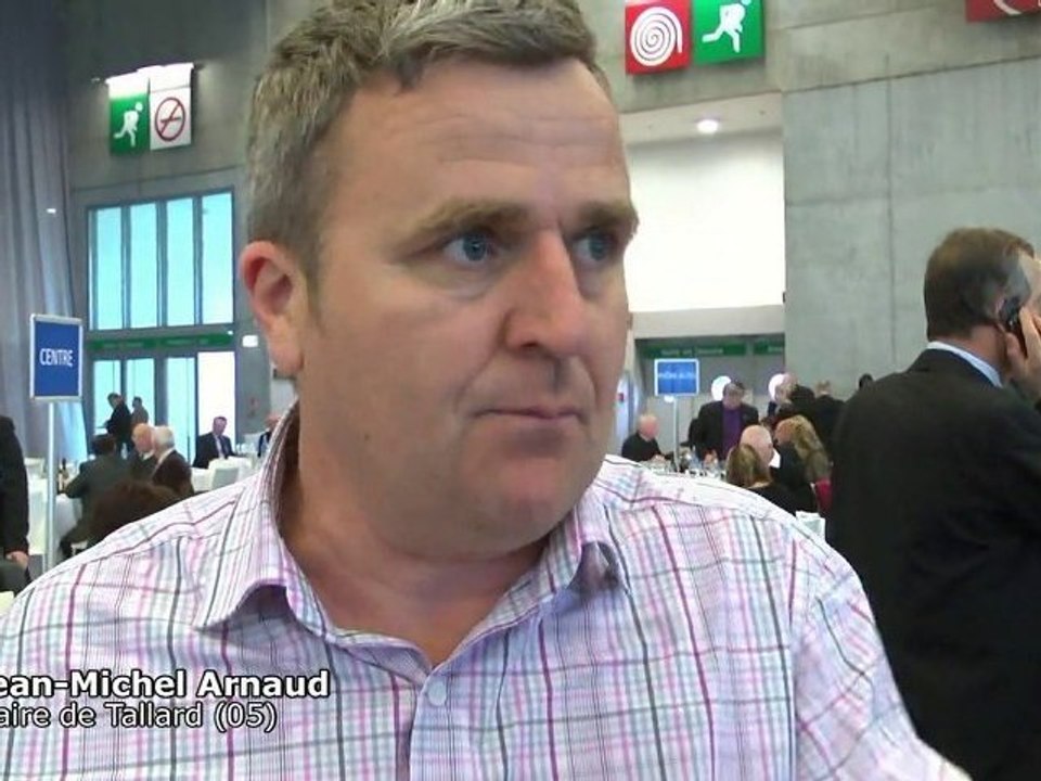 UMP : Congrès des maires : ITW de Jean-Michel Arnaud