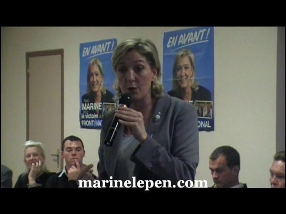 Campagne interne — Marine Le Pen à Rennes (11.11.10 - 2)