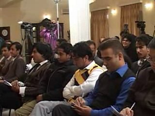 Karzaï : l'armée afghane pourrait s'équiper hors de l'Otan