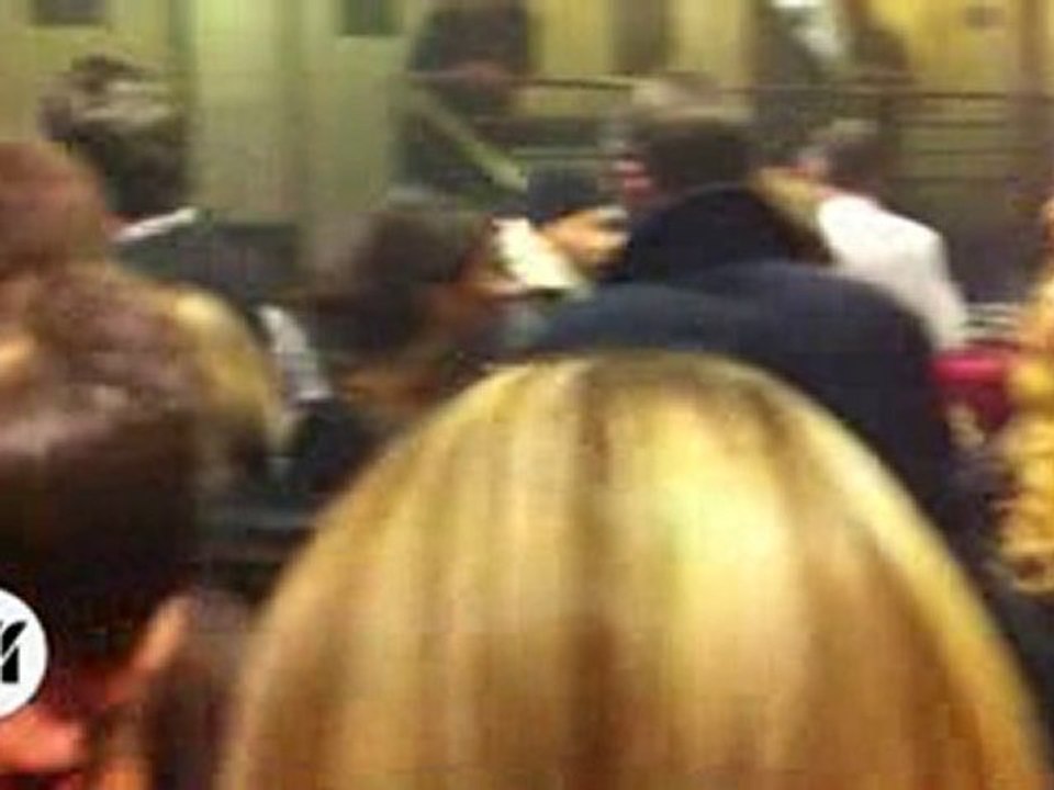 Chimene Badi reçoit son disque de platine à l'Olympia